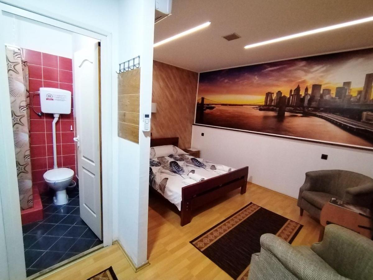 Fun Rooms Sobe Prenociste Borca Luaran gambar